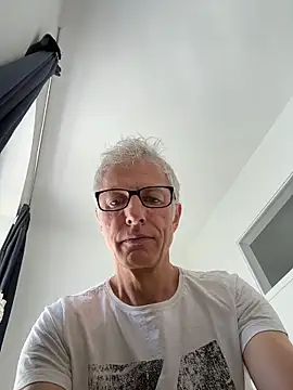 SexyLeon8 online show from 10, 6, 2026