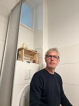 SexyLeon8 online show from 19, 9, 2025