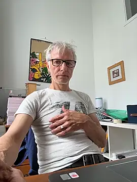 SexyLeon8 online show from 9, 6, 2026