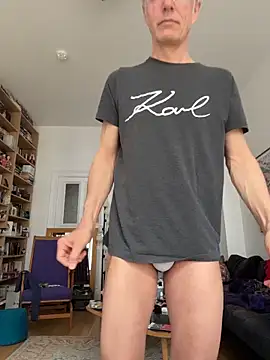 SexyLeon8 online show from 9, 4, 2026