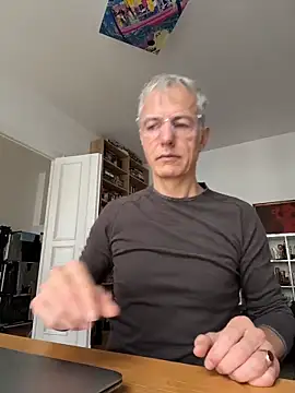 SexyLeon8 online show from 11, 11, 2025