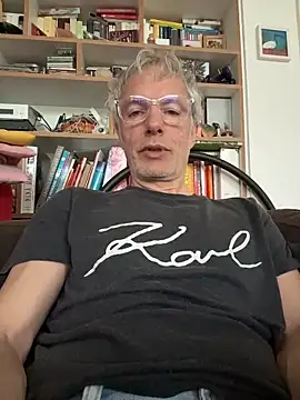 SexyLeon8 online show from 24, 4, 2026