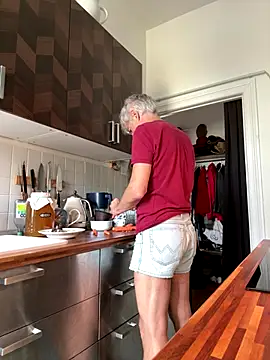 SexyLeon8 online show from 22, 9, 2025