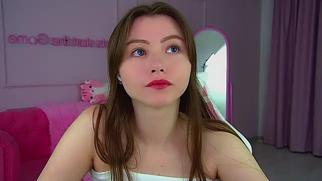 KeiraAsti online show from 24, 9, 2025