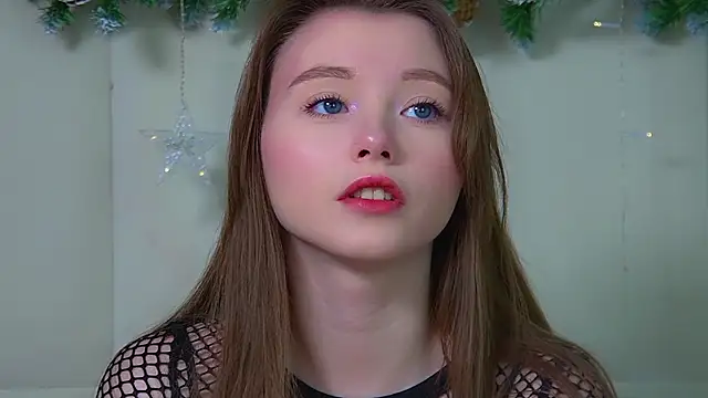 KeiraAsti online show from 21, 12, 2025