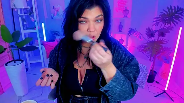 MaryHarrys online show from 17, 10, 2025