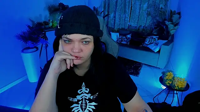 MaryHarrys online show from 10, 10, 2025