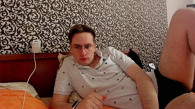 romiosabrino online show from 30, 4, 2026