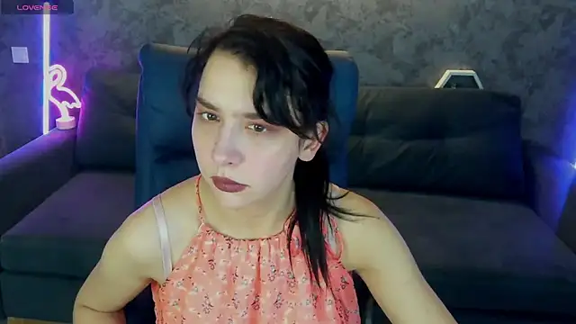 LiviaShy online show from 5, 12, 2025