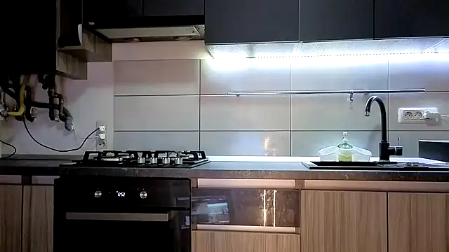 Pisypussy online show from 15, 11, 2025