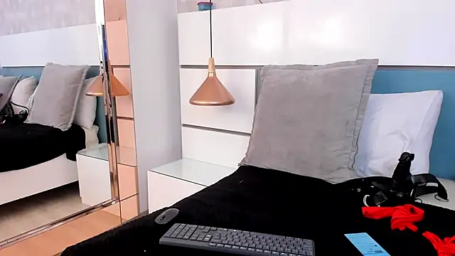 Ashkoreh online show from 28, 10, 2025