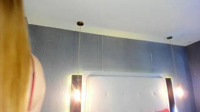 ximenanoah online show from 15, 4, 2026