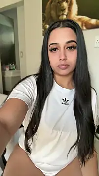 LilMisIndianx online show from 24, 5, 2026