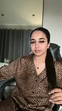 LilMisIndianx online show from 29, 5, 2026