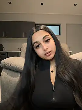 LilMisIndianx online show from 22, 10, 2025