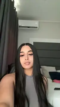 LilMisIndianx online show from 20, 5, 2026