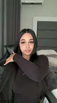 Snapshot of LilMisIndianx chatting on 12, 4, 2026 LilMisIndianx online show from 12, 4, 2026