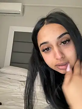 LilMisIndianx online show from 7, 1, 2026