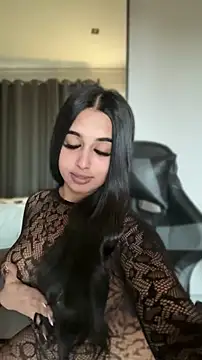 LilMisIndianx online show from 31, 5, 2026