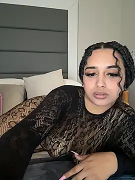 LilMisIndianx online show from 23, 12, 2025