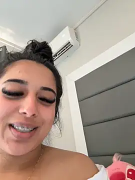 Snapshot of LilMisIndianx chatting on 11, 2, 2026 LilMisIndianx online show from 11, 2, 2026