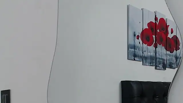 Snapshot of pinky_f00x chatting on 7, 10, 2025 pinky f00x online show from 7, 10, 2025