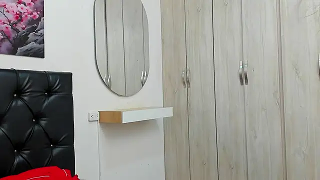 Snapshot of pinky_f00x chatting on 18, 7, 2026 pinky f00x online show from 18, 7, 2026
