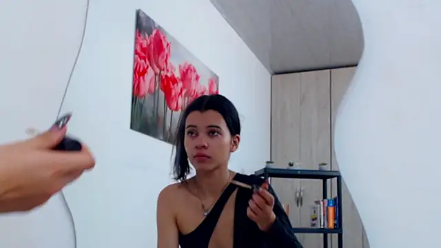 Snapshot of pinky_f00x chatting on 24, 2, 2026 pinky f00x online show from 24, 2, 2026