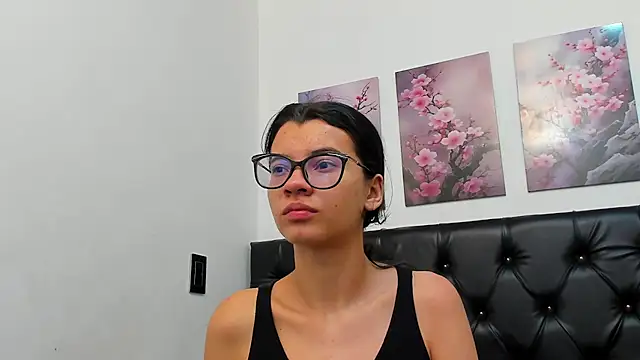 Snapshot of pinky_f00x chatting on 15, 7, 2026 pinky f00x online show from 15, 7, 2026