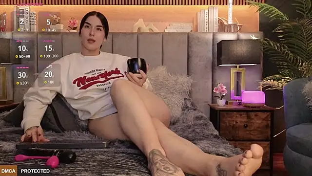 Angelina Dior online show from 15, 1, 2026