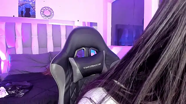 Adaara Rey online show from 30, 10, 2025