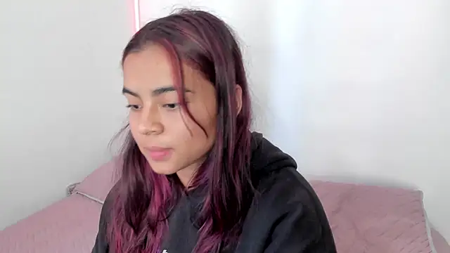 valy shyness online show from 18, 9, 2025