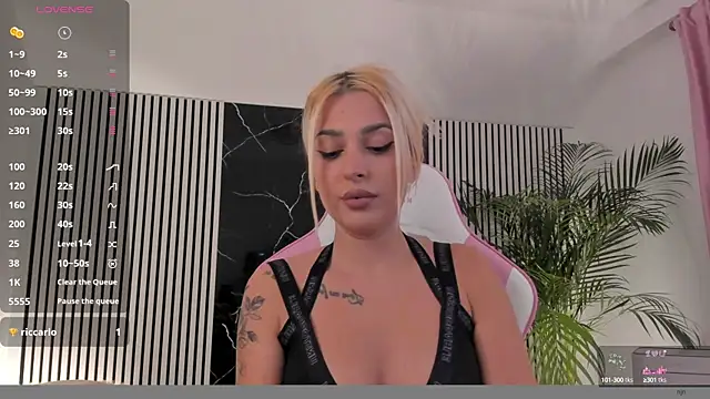 daisyblushh online show from 28, 10, 2025