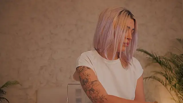 daisyblushh online show from 23, 2, 2026