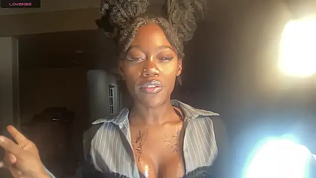 maskedgirl5005 online show from 28, 9, 2025