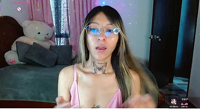 Hoolly Jones online show from 14, 1, 2026