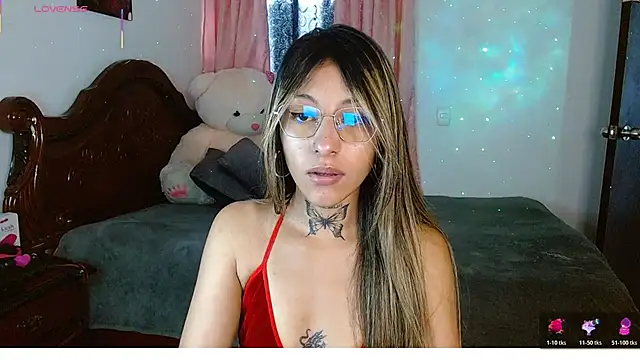 Hoolly Jones online show from 19, 12, 2025