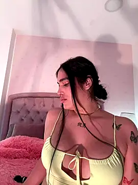 Bella  Wood online show from 20, 9, 2025