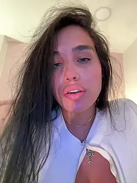 Snapshot of Bella__Wood chatting on 30, 6, 2026 Bella Wood online show from 30, 6, 2026