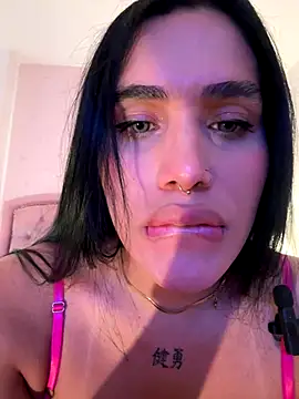 Bella  Wood online show from 16, 11, 2025