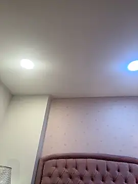 Bella  Wood online show from 19, 3, 2026