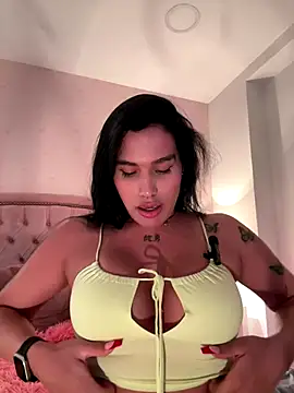 Bella  Wood online show from 12, 11, 2025