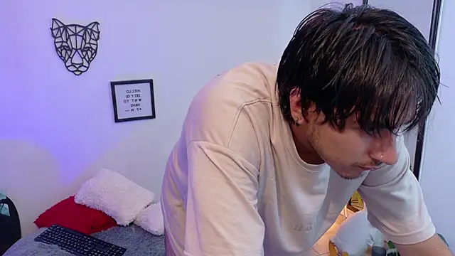 Elian savoy online show from 5, 4, 2026