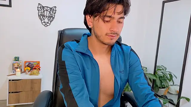 Elian savoy online show from 7, 2, 2026