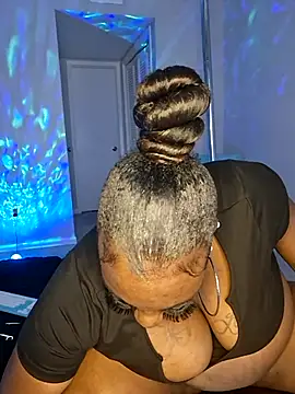 Snapshot of Thickkemzz41 chatting on 27, 9, 2025 Thickkemzz41 online show from 27, 9, 2025