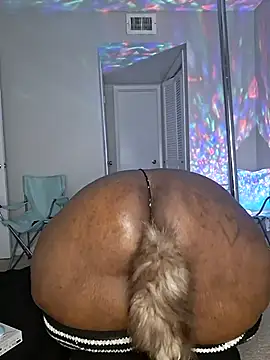 Snapshot of Thickkemzz41 chatting on 10, 9, 2025 Thickkemzz41 online show from 10, 9, 2025