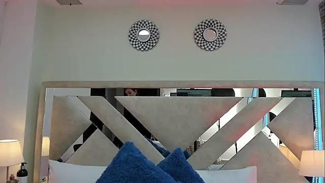 ximena vasquez8 online show from 20, 4, 2026