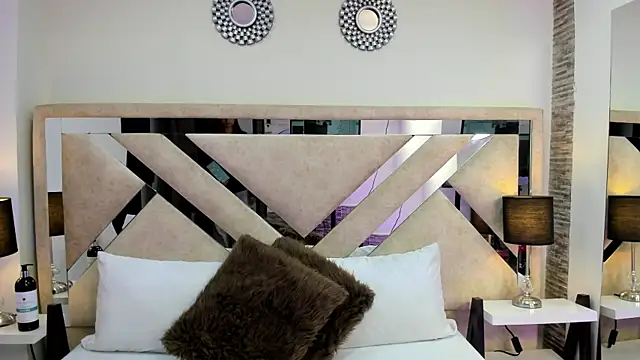 ximena vasquez8 online show from 24, 2, 2026