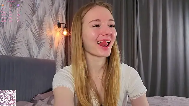 ElvinaRose online show from 2, 2, 2026