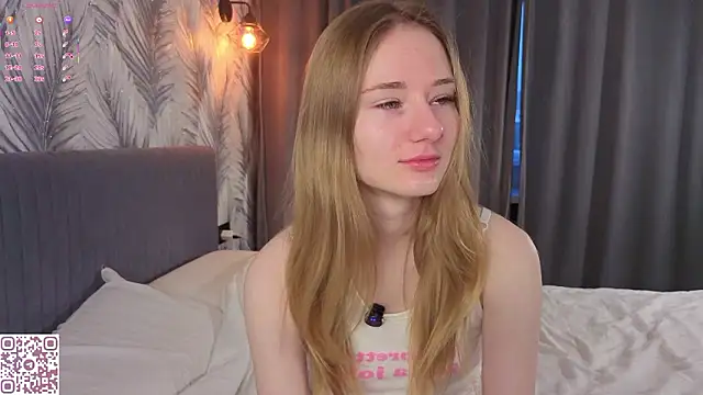 ElvinaRose online show from 3, 3, 2026